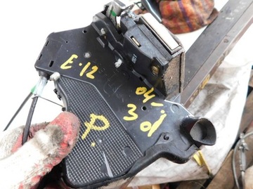 фото thumb №7, Corolla e12 2004r 3d замок дверь правый