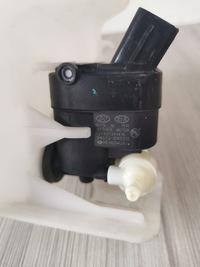 фото thumb №7, Бачок омивача hyundai santa fe iv