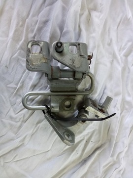 фото thumb №1, Петля петли дверь левый перед vw golf v vi plus la7w 1k0831411m