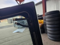 фото thumb №12, Bmw e36 sedan 96r стекло кузова задняя зад