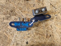 фото thumb №1, Toyota corolla e21 hb петли крышки зад 8u6