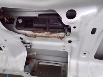 фото thumb №9, Кришка зад mercedes w251 r клас lak 775 з скло