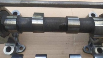 фото thumb №5, Mercedes-benz w123 1984 вал розподільний вал опори коромисла