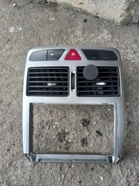 фото thumb №1, Рамка переключатель решётки peugeot 307 sw 2003r