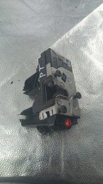 фото thumb №1, Замок правые зад opel vectra c 2.2b 03r sedan