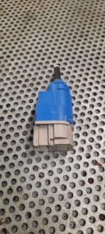 фото thumb №1, Датчик положение педали сцепления 253255192r renault trafic