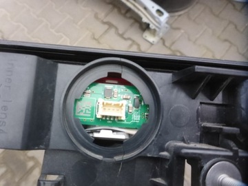 фото thumb №15, Toyota bz4x лампа задня накладка w кришка багажника оригінал європа