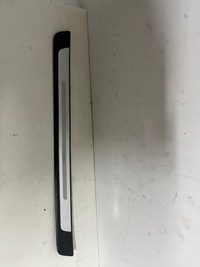 фото thumb №1, Audi молдинг поріг 8w0853373g...