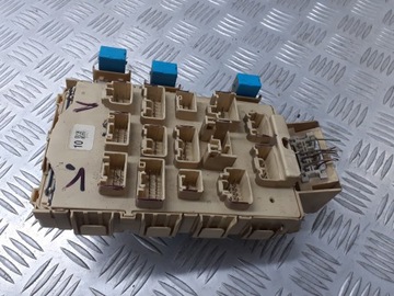 фото thumb №1, Коробка запобіжників yaris verso 1.4 d4d