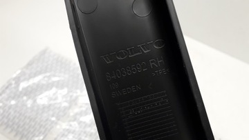 фото thumb №8, Volvo fh4 планка накладка гумова бампера 84038592