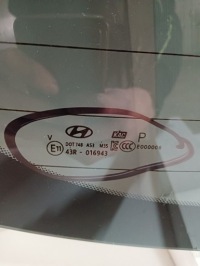 фото thumb №2, Стекло задняя hyundai kona 2017- as3 oryginalnie тонированная царапины