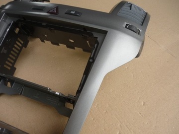 фото thumb №10, Рамка средняя консоли радио opel zafira b 13162556 красивая европа