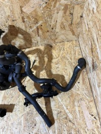 Помпа воды электроклапан + шланги bmw 9037610 8840614 9890553 оригинал 21r Доставка, фото thumb