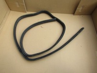 фото thumb №1, 4 mercedes w211 прокладка резиновая подкапотное пространство