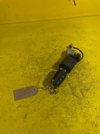 фото thumb №1, Peugeot 2008 - замок запалювання + ключ 9663123380