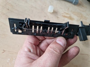 фото thumb №7, Лампа гніздо освітлення номерного знака opel vectra b 93170240