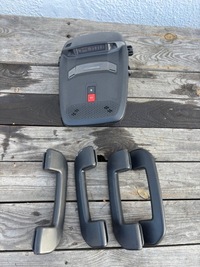 фото thumb №1, Peugeot 2008 ii - лампа потолочный - gt line