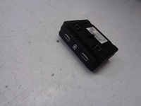 фото thumb №1, Разъём порты usb renault austral 1.3 mild hybrid 2023 rok