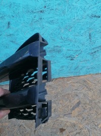 фото thumb №3, Решітка бампера права land rover velar r