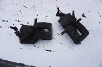 фото thumb №1, Супорт лівий задня vw passat b7 kombi 2.0 tdi