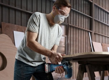 Wyrzynarka BOSCH Professional GST 185-LI