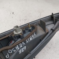 фото thumb №11, Toyota yaris verso лампа права задня eu