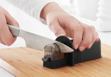 НАБОР RICHARDSON ИЗ 5 ОСТРЫХ КУХОННЫХ НОЖЕЙ + ТОЧИЛКА ОТ FISKARS