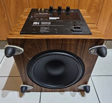 KEF PSW 2010 Активный сабвуфер | 25 см | 250 Вт |
