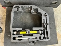 фото thumb №1, Audi a5 8t подъемник домкрат пенополистирол набор ремонтный колеса