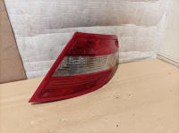 фото thumb №1, Mercedes w204 лампа задня права sedan 2048200264