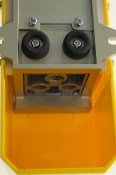 ZAWÓR NOŻNY Z OSŁONĄ I BLOKADĄ AIRTAC 4F210-08LFG 5/2-1/4