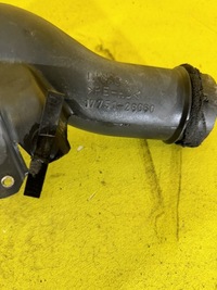 фото thumb №3, Toyota rav iv - труба повітрозабірник повітря