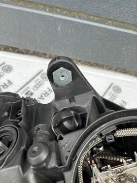 фото thumb №9, Лампа ліва bi-xenon mercedes c-klasa w204