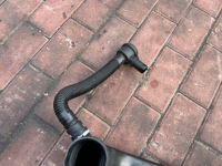 Труба пабтрубок  шланг воздуха 7600002 7556549 bmw 3 e90 e91 3.0 Недорого, фото thumb