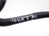Пабтрубок  шланг трубка воды 1629593-00-a tesla model 3 3d3 3d7 21r с Разборки, фото thumb
