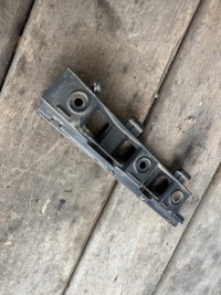 фото thumb №1, Направляющая бампера 3c0807183 vw passat b6 левый перед