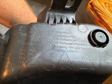 фото thumb №10, Byd ущільнювач лампа передня права оригінальна