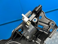 фото thumb №3, Mercedes slk r172 ручка внутренняя правая основание