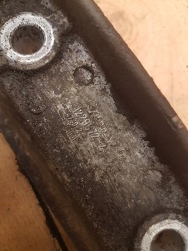 фото thumb №11, Лапи кріплення volvo 740 2.3 8v