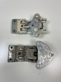 Петля дверь правое 270 комплект . iveco 2014r. 35s13 Доставка, фото thumb