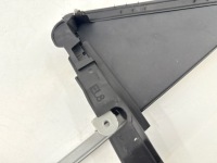 фото thumb №9, Toyota bz4x 2024 задня сторона ліва скло трикутне двері задніх