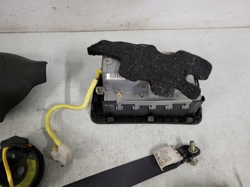 фото thumb №6, Toyota yaris i 04r рестайлінг подушка air bag ремені