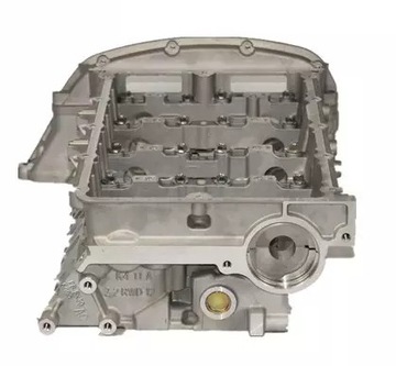 Głowica silnika FORD 1740108 fabrycznie nowa