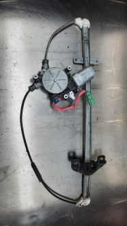 фото thumb №1, Підйомник скло лівий задня honda crv cr-v ii 04r