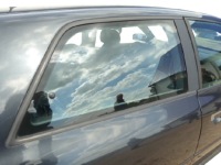 фото thumb №1, Audi a3 8l стекло кузовная задняя правая 98r 3d