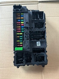 фото thumb №1, Ford ranger iv коробка запобіжників gu5t-15604-cec