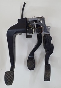 фото thumb №1, Педалі механічний механічна коробка передач audi a4 b6 b7 europa