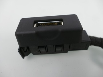 AUDI A8 D3 РАЗЪЕМ ПОДЪЕМА MMI PORT CUBBER 4F0035727