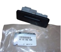 фото thumb №1, Кнопка открывания крышки багажника dacia duster 906069264r бензиновый 84kw