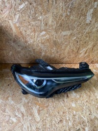 фото thumb №3, Лампа права bi- ксенон alfa romeo stelvio usa!